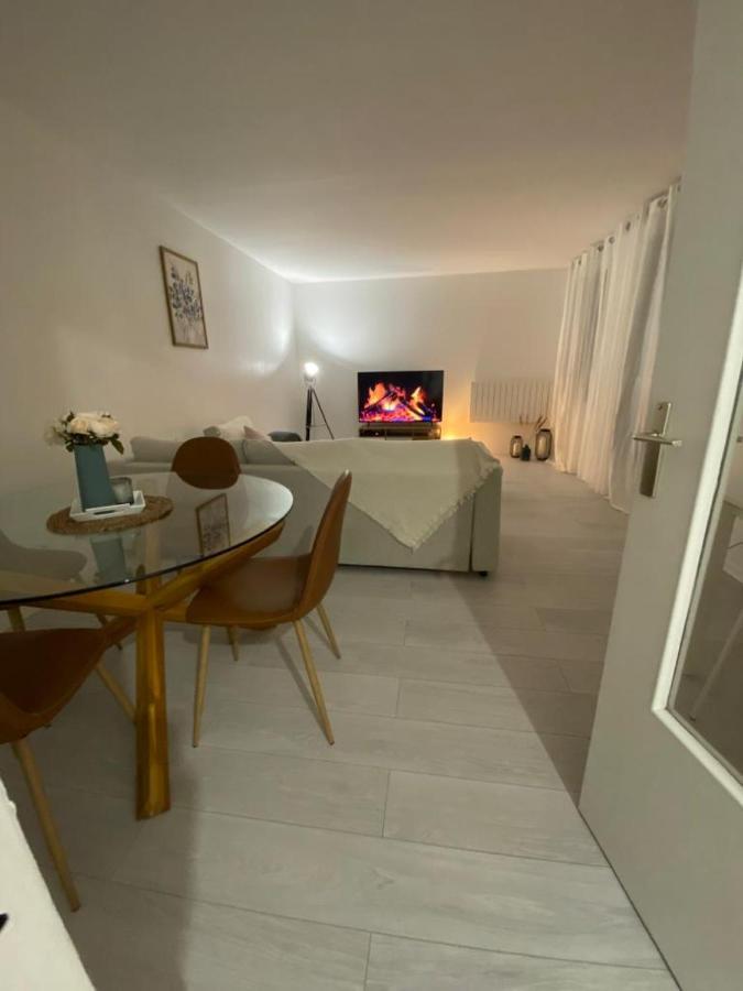 Appartement ชาวิลล์ ภายนอก รูปภาพ